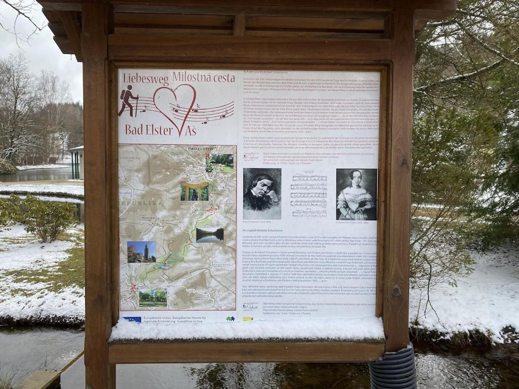 Fewo Roland Ranft Direkt Am Kurpark Barrierearm 60Qm Bad Elster Eksteriør bilde