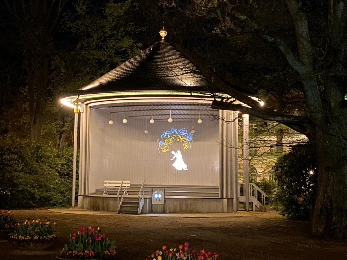 Fewo Roland Ranft Direkt Am Kurpark Barrierearm 60Qm Bad Elster Eksteriør bilde